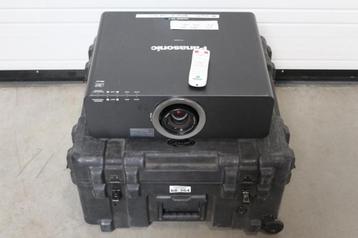 Beamer/Projector Veiling sluit VANAVOND vanaf 19u beschikbaar voor biedingen