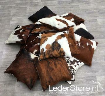 Lederstore.nl | Koeienhuid kussens en dierenhuid sierkussens beschikbaar voor biedingen