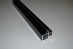 AL 4017 Aluminium zwart 20x20x1.5mm met 2 x flens 4mm hoek, Dieren en Toebehoren, Vogels | Hokken en Kooien, Ophalen of Verzenden