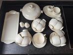 Wedgwood - Wedgwood - Tafelservies (38) - Aardewerk -