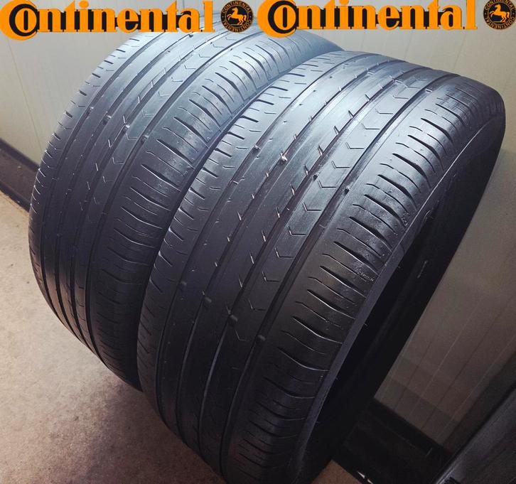 2x 235 55 R17 CONTINENTAL 5 a 5.5mm €60 P.S GEMONTEERD EN AL, Auto-onderdelen, Banden en Velgen, 17 inch, Zomerbanden, 235 mm