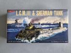Tsukuda Hobby 876W06 L.C.M.III & Sherman Tank 1:76 (Airfix!), Hobby en Vrije tijd, Modelbouw | Boten en Schepen, Verzenden, Nieuw