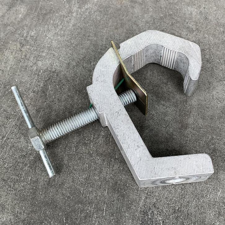 Martin G-clip (clamp), Muziek en Instrumenten, Licht en Laser, Verzenden