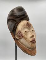 Schitterend masker - punu/muyuzu - Gabon  (Zonder