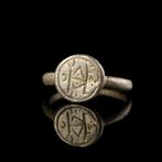 Byzantijns Zilver Zegelring met monogram, Antiek en Kunst