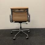Design bureaustoel, Vitra soft Pad Chair EA 217, bruin leder, Huis en Inrichting, Bureaustoelen, Ergonomisch, Gebruikt, Ophalen of Verzenden