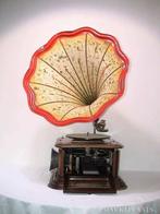Gezocht : grammofoon met hete lucht motor, Antiek en Kunst, Antiek | Tv's en Audio