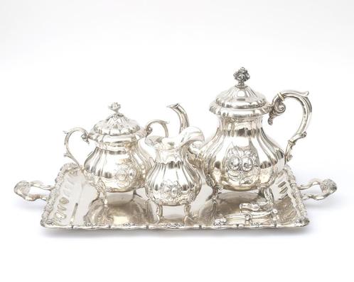 Een 4-delig zilveren theestel, Budapest, 1867-1937, Antiek en Kunst, Antiek | Goud en Zilver