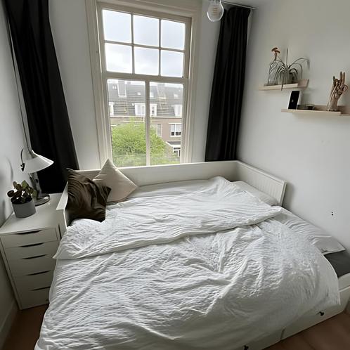 Studentenkamer met Balkon gevonden in Delft, Huizen en Kamers, Huizen te huur, Direct bij eigenaar, Zuid-Holland, (Studenten)kamer