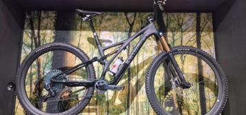 S-WORKS Stumpjumper 2022 (showroommodel) beschikbaar voor biedingen