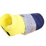 Kleurrijke Reversible Honden Winterjas Geel (Hondenkleding), Ophalen of Verzenden, Nieuw, Hondenjas