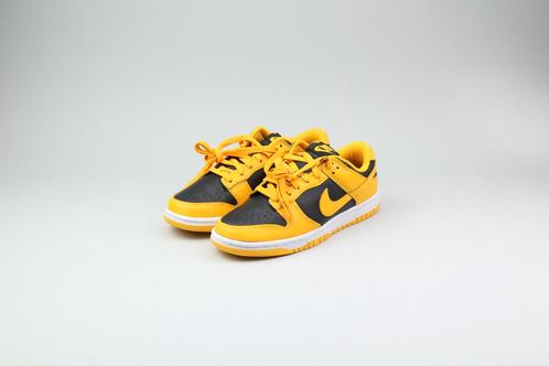 Nike Dunk Low Goldenrod, Kleding | Heren, Schoenen, Ophalen of Verzenden