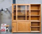 Oude Schoolkast  vintage landelijke meubelen
