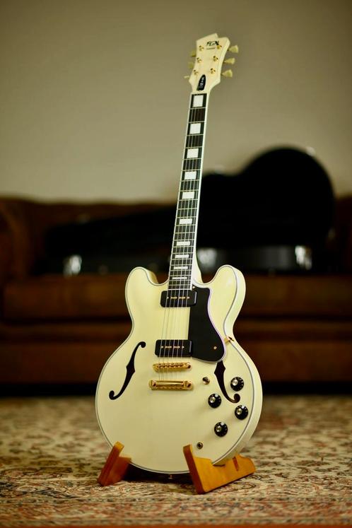 FGN Masterfield P90 Semi Custom | Antique White, Muziek en Instrumenten, Snaarinstrumenten | Gitaren | Elektrisch