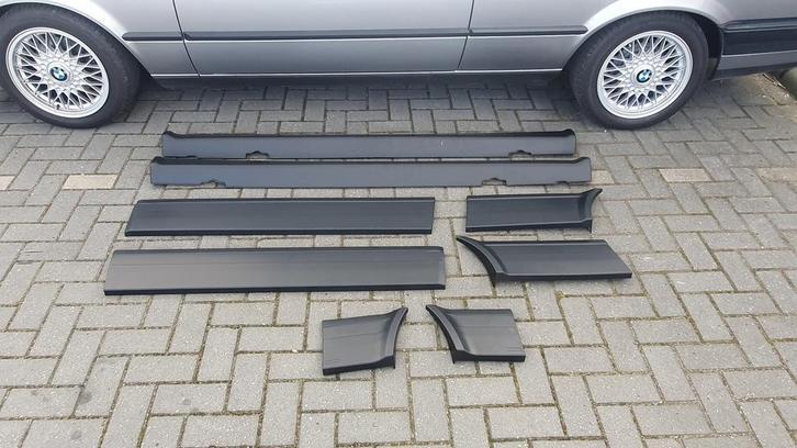 M Tech 2 Sideskirts en Zijpanelen BMW E30 Type 2 B2263, Auto-onderdelen, Carrosserie en Plaatwerk, Nieuw, BMW, Links, Rechts