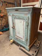 Kast - antieke industieele Grenen koelkast met Zinken