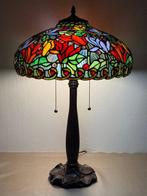 XXL Tiffany stijl tafellamp LOVER’S GARDEN lamp met 2