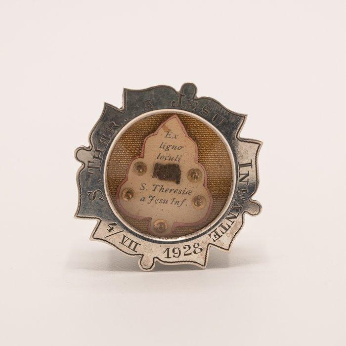 Relikwie - Heilige Theresia in zilveren kusreliek - Zilver -, Antiek en Kunst, Kunst | Niet-Westerse kunst