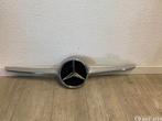 Mercedes-Benz C-klasse W205 Grille lijst A2058880560, Gebruikt, Mercedes-Benz, Ophalen, Voor