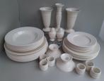 John Goodwin - Wedgwood - 6 Persoon's Dinerset, 7 Delige