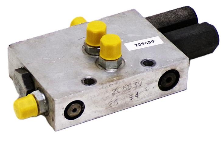 Cascade Ventielblok, Zakelijke goederen, Machines en Bouw | Heftrucks en Intern transport, Voorzetapparatuur, Overige aandrijving