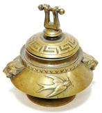 Brûle Parfum de style Animalier - Hippolyte HEIZLER -