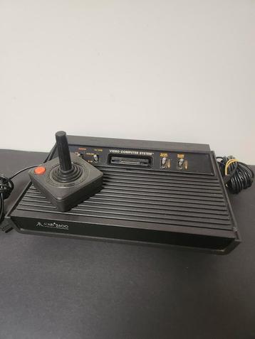 Atari 2600 + Orginele Controller beschikbaar voor biedingen