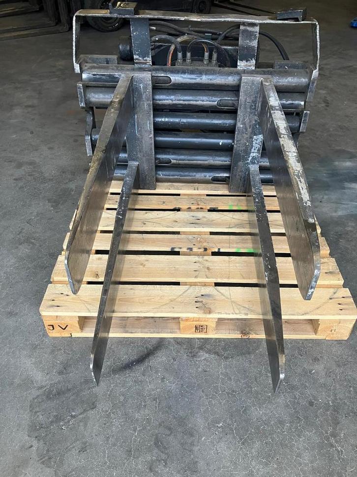 Roterende vorkenklem voor heftruck Fem3A  sideshift, Zakelijke goederen, Machines en Bouw | Heftrucks en Intern transport, Voorzetapparatuur