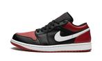 Jordan 1 Low Alternate Bred Toe - maat 44.5 (Sneakers), ["Jordan","Nike","Nike Jordan","Air Jordan"], Verzenden, Nieuw, Sneakers of Gympen