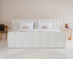 Adore Chique Design Bed Beige, Huis en Inrichting, Slaapkamer | Bedden, Nieuw