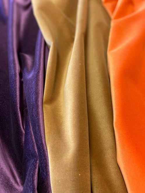 Dedar - 3 prachtige zijden stoffen Dedar cammello, oranje,, Antiek en Kunst, Antiek | Kleden en Textiel