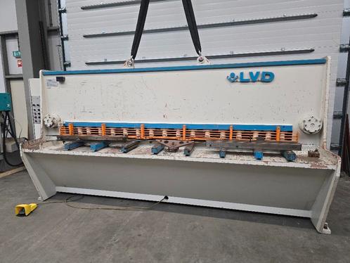 LVD | HST 31/13 | 3100 x 13mm | 1990 | Plaatschaar, Zakelijke goederen, Machines en Bouw | Metaalbewerking