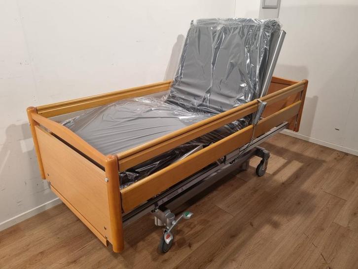 Volker S280 #40E Elektrisch Hoog Laag Thuiszorg-bed, Diversen, Verpleegmiddelen, Zo goed als nieuw, Verzenden