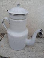 Koffiezetapparaat (8) - Emaille, Hout, Metaal - Samen in