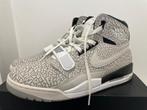 Nike - Jordan Legacy 312 Flip Elephant Print - Sneakers -, Nieuw