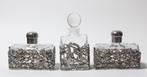 Frankreich - Parfumfles - glas, metaal - 3 Flacons, Antiek en Kunst