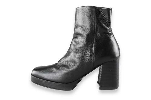 Lina Locchi Enkellaarzen in maat 39 Zwart | 10% extra, Kleding | Dames, Schoenen, Zwart, Gedragen, Lage of Enkellaarzen, Verzenden