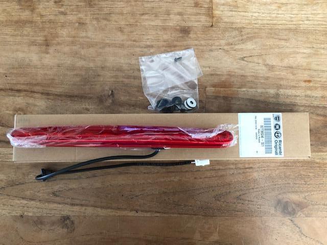 3e remlicht Fiat 500 Cabrio origineel nieuw 77365246, Auto-onderdelen, Verlichting, ARN erkend, BOVAG lid, Stiba lid, Erkend duurzaam
