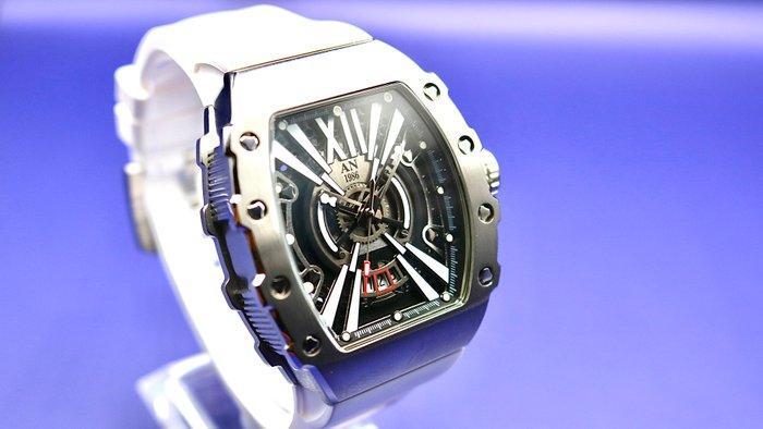 Antoine Nicolas 1986 - Dubai - Zonder Minimumprijs -, Sieraden, Tassen en Uiterlijk, Horloges | Heren