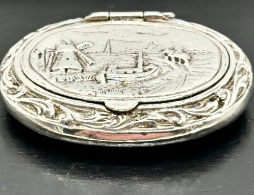 No reserve- Antieke zilveren pillendoos met oud Hollands, Antiek en Kunst, Antiek | Goud en Zilver