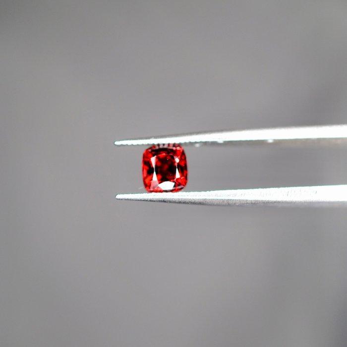 Zonder Minimumprijs - 1 pcs Rood Spinel - 1.13 ct -, Sieraden, Tassen en Uiterlijk, Edelstenen