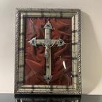 Lijst  - vintage crucifix - hout - bol glas - metaal -kader, Antiek en Kunst