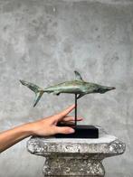 sculptuur, NO RESERVE PRICE - Hammerhead Shark on a stand, Antiek en Kunst