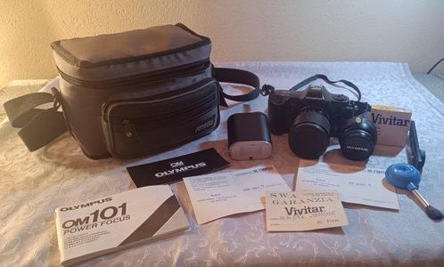 Olympus OM101 Power focus con 2 obbiettivi ,staffa,, Audio, Tv en Foto, Fotocamera's Analoog