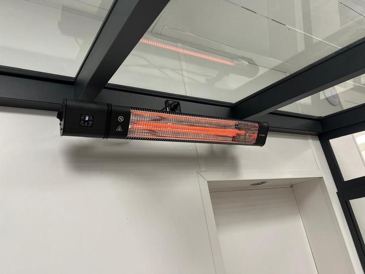 Hyundai Terras /Patio verwarming 2400 W Instelbare standen, Tuin en Terras, Terrasverwarmers, Elektrisch, Wand, Draaibaar, Waterbestendig