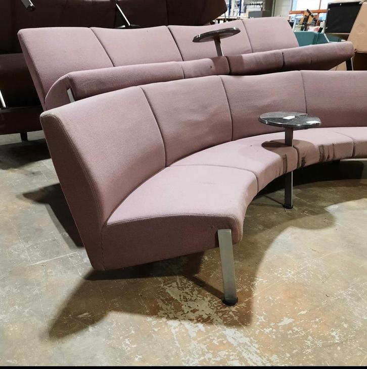 Fritz Hansen Decision design bank gebogen, Zakelijke goederen, Kantoor en Winkelinrichting | Kantoormeubilair en Inrichting, Gebruikt