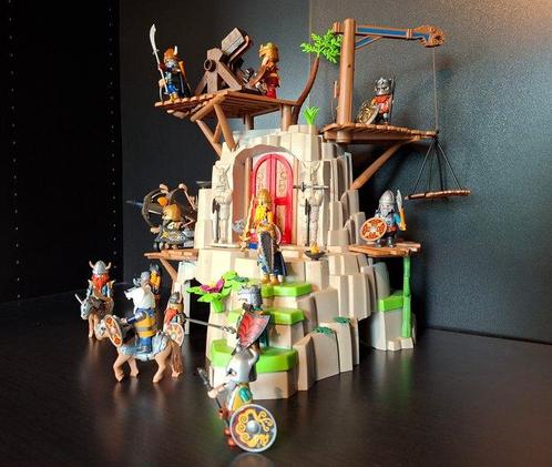 Playmobil - Playmobil Massive Dwarven Mountain Stronghold, Antiek en Kunst, Antiek | Overige Antiek