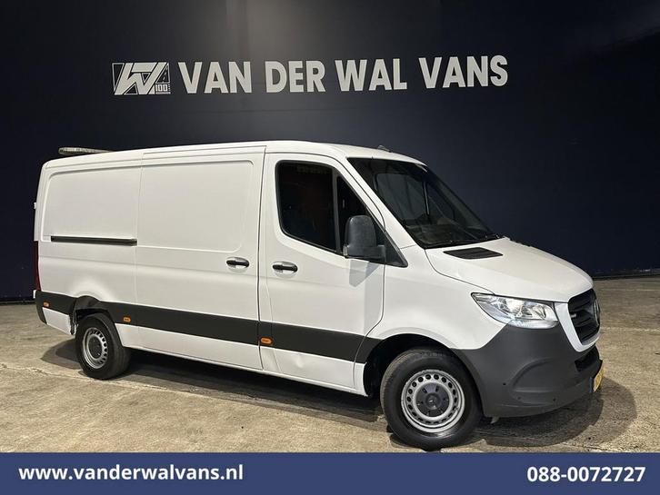 Mercedes-Benz Sprinter | 316 CDI 164pk 3500kg Trekhaak L2H1, Auto's, Bestelauto's, Dealer onderhouden, Te koop, Handgeschakeld