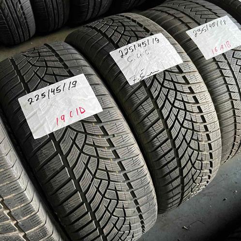 2 x Goodyear UltraGrip 225-45-19 Winterbanden 7,5mm, Auto-onderdelen, Banden en Velgen, 19 inch, Winterbanden, 225 mm, Personenwagen