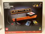Lego - ICONS - 10306 - Atari 2600 (M.I.S.B.) (Retired Set) -, Nieuw